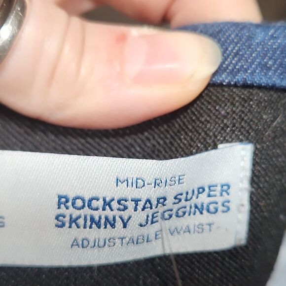 EUC Old Navy Dk Blue Mid Rise Rockstar Super Skinny Jeggings - Picture 2 of 6
